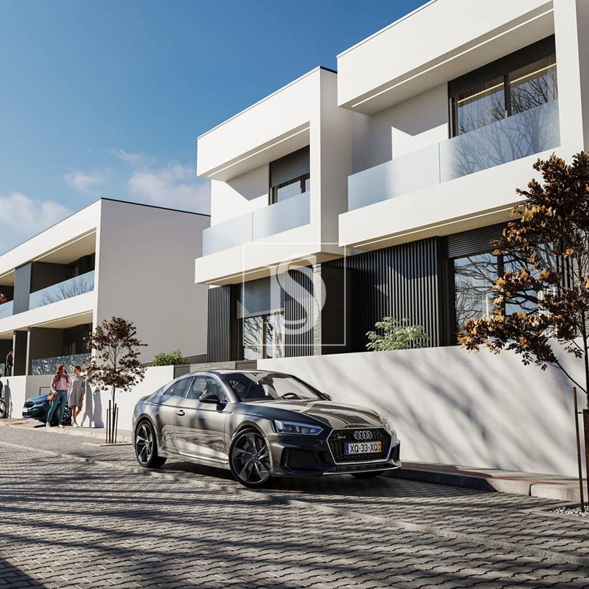 Moradia em Banda T4+1