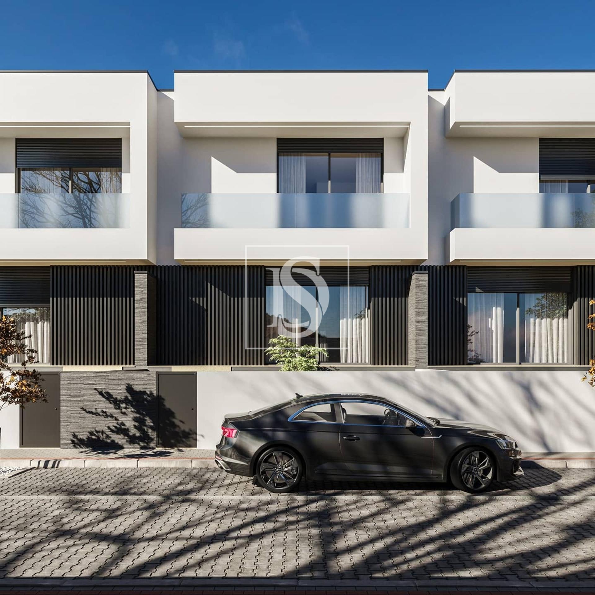 Moradia em Banda T4+1